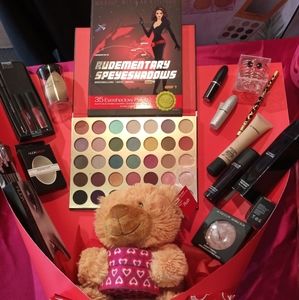 Makeup Bundles